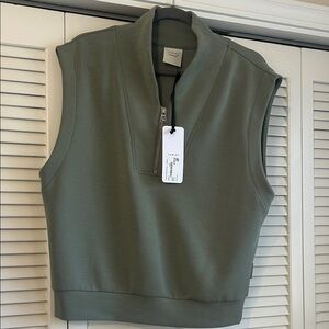 NWT Varley Loretta Half Zip Shadow size Large